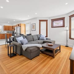 The Milton Manor (3BR 1BA Sleeps 6 Parking) U1