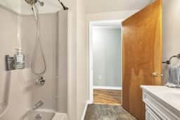 Fully stocked 3BR cottage