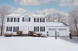 Spacious 4BR suburban home!