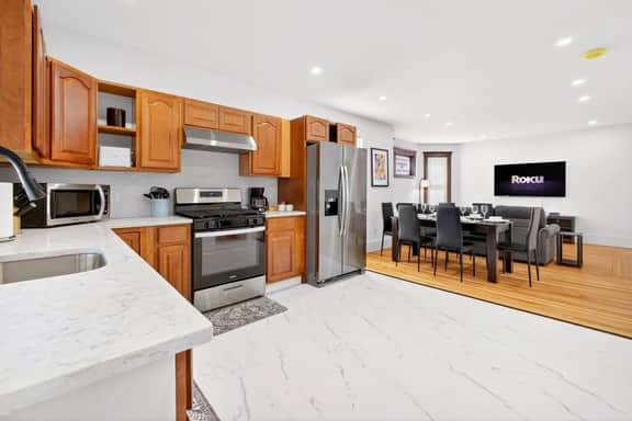The Milton Manor U1 (3BR 1BA Sleeps 6) FIFA