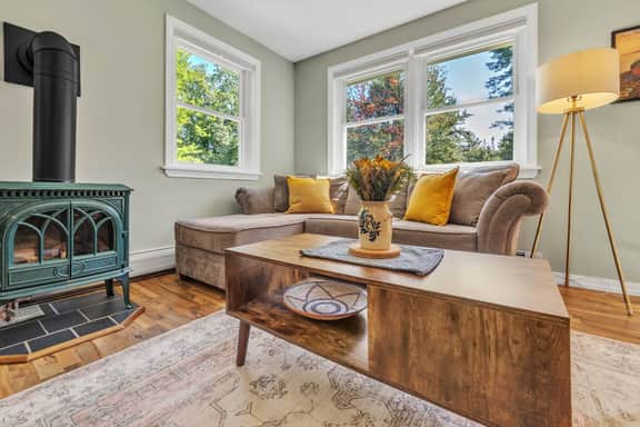Fully stocked 3BR cottage