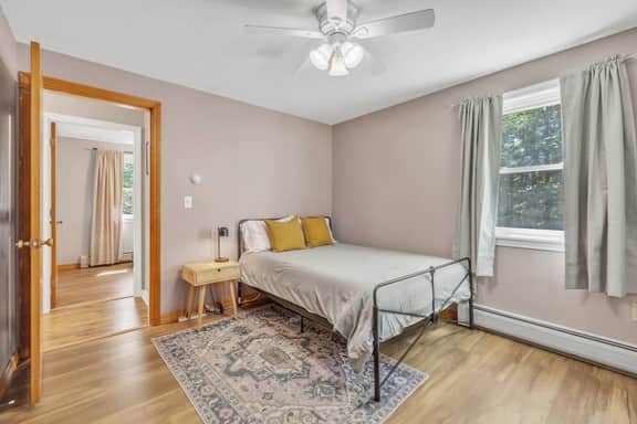 Fully stocked 3BR cottage