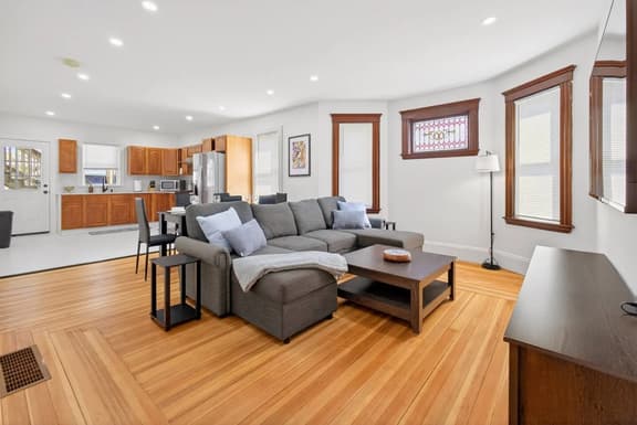 The Milton Manor U1 (3BR 1BA Sleeps 6) FIFA